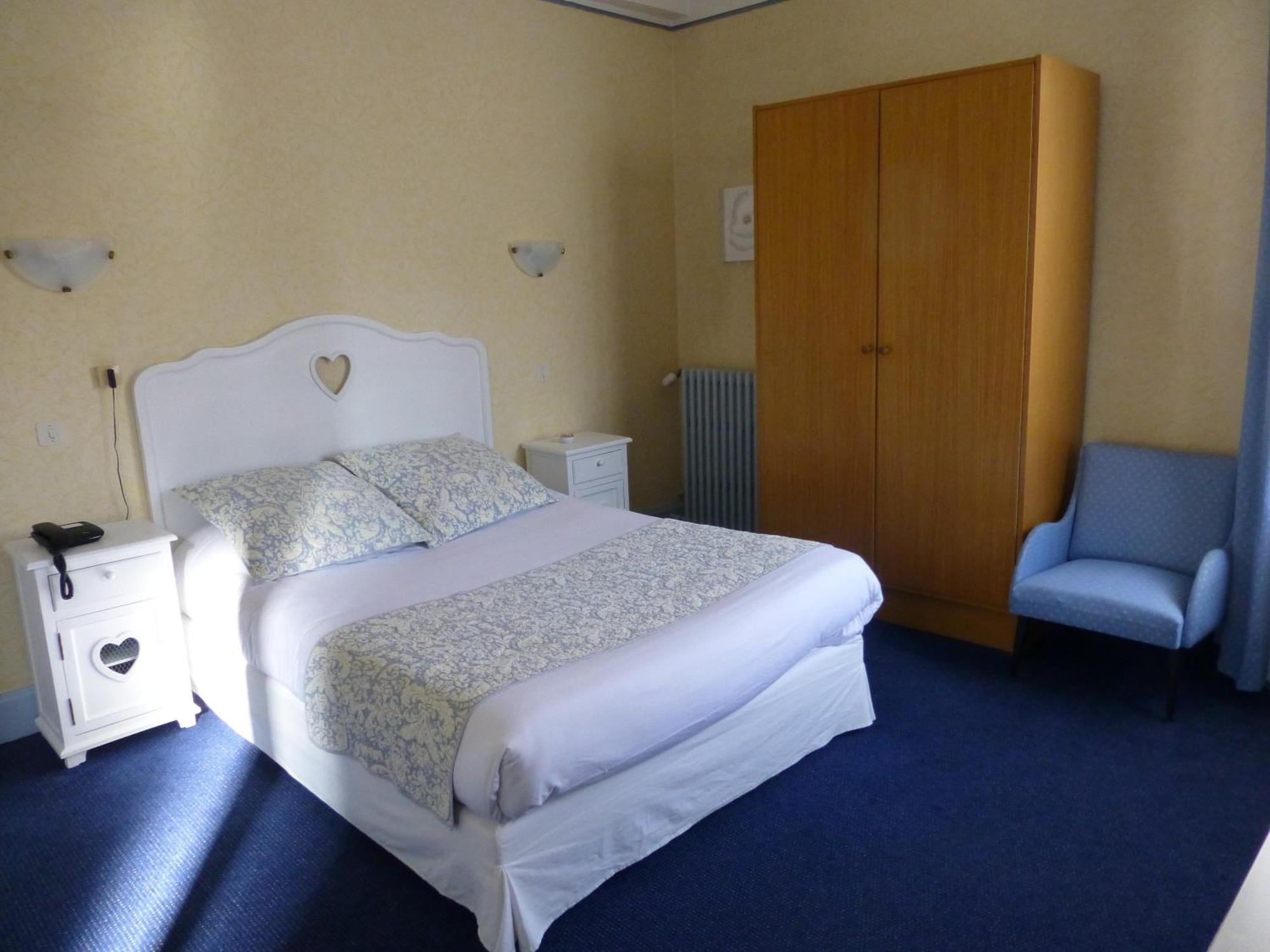 Trianon Hotel Vichy Szoba fotó