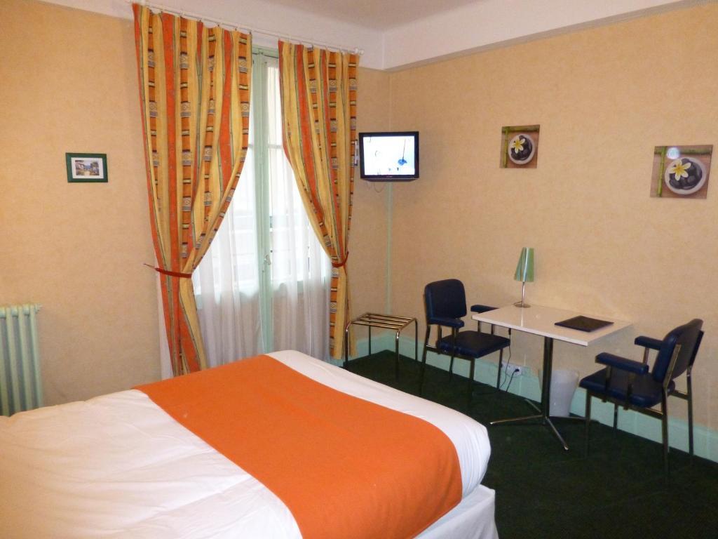 Trianon Hotel Vichy Szoba fotó